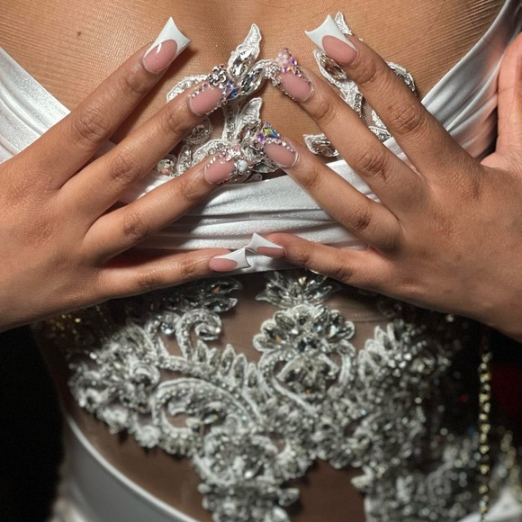 Xs White Satin Dress - Picture 3 of 4